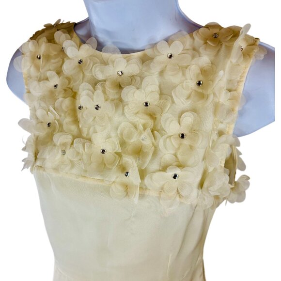 Cream Sleeveless Dress w/ 3D Floral Bodice – Size M – NWOT - Picture 3 of 6